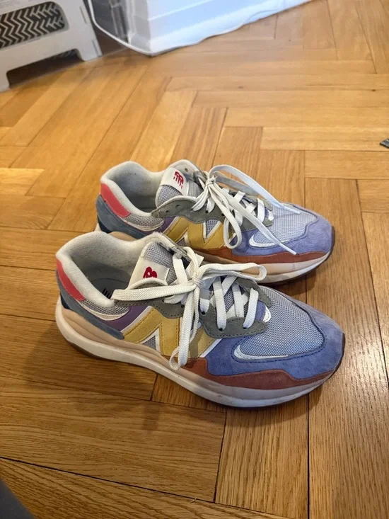 New Balance Women’s 5740 Multicolor Athletic Sneakers - Picture 1 of 6